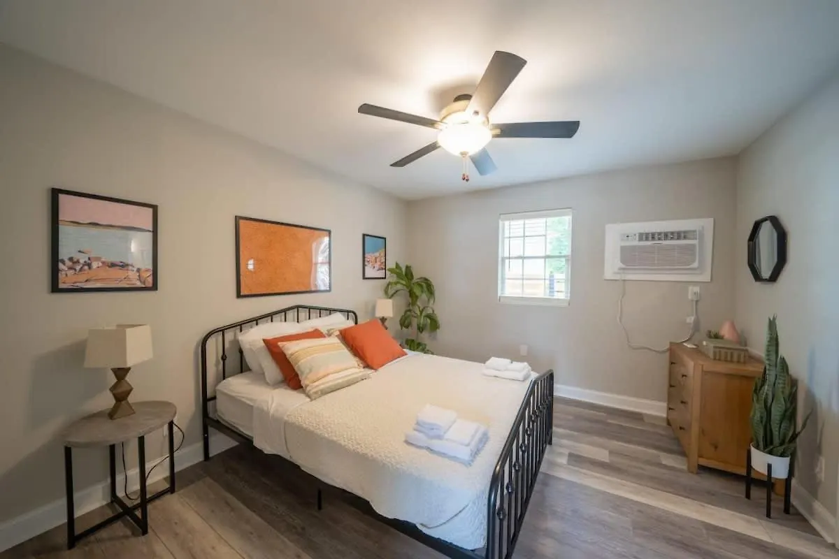 Ov Mosaic - Float Suite North Camellia Acres