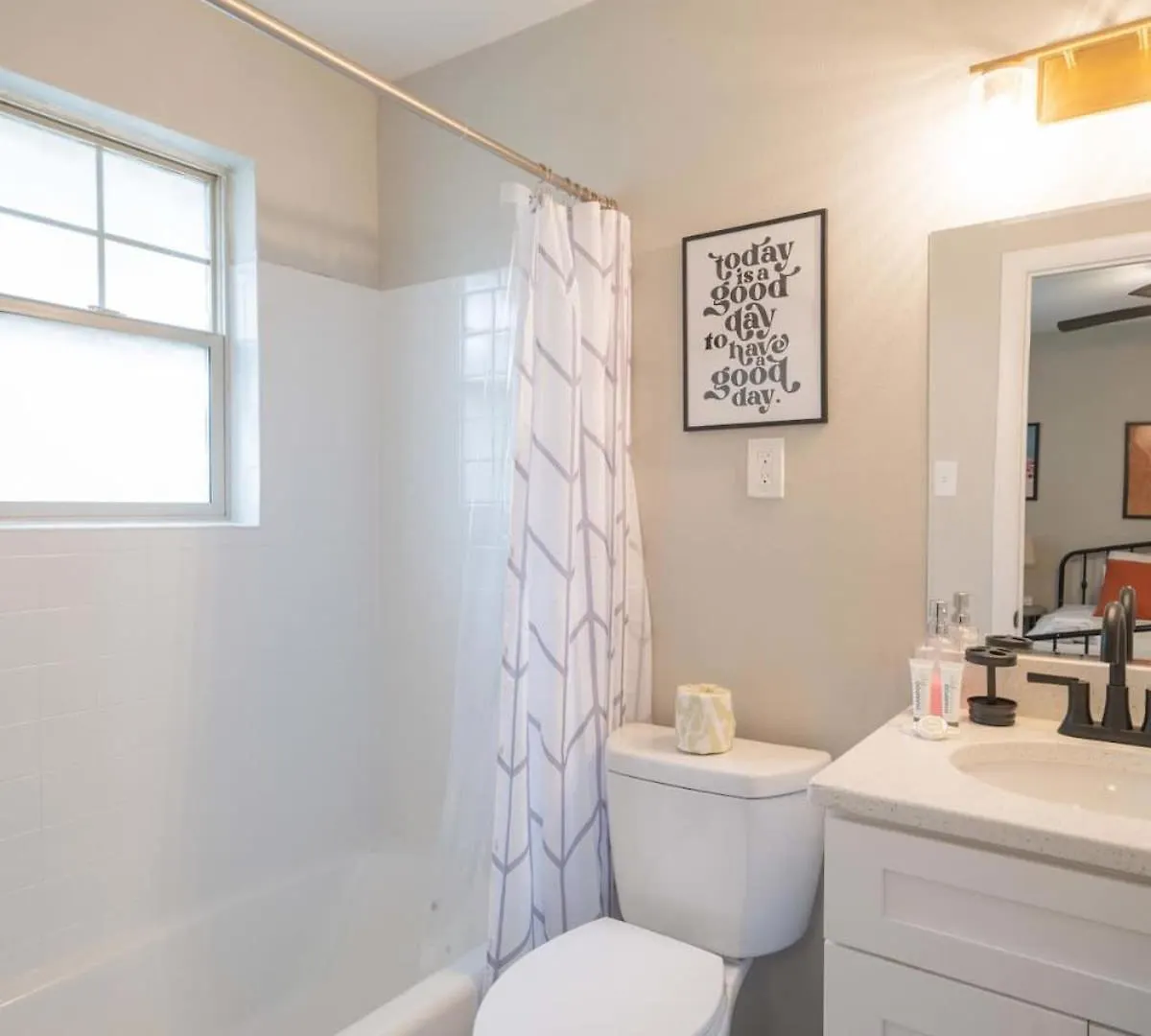 Apartment Ov Mosaic - Float Suite North Camellia Acres